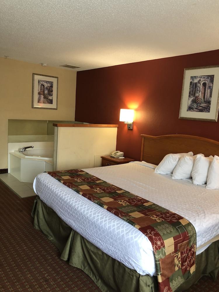 Millennium Inn Ellisville Buitenkant foto