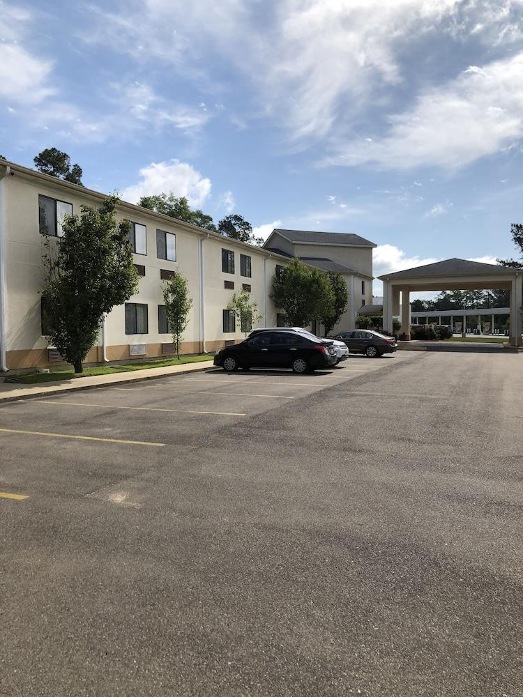Millennium Inn Ellisville Buitenkant foto
