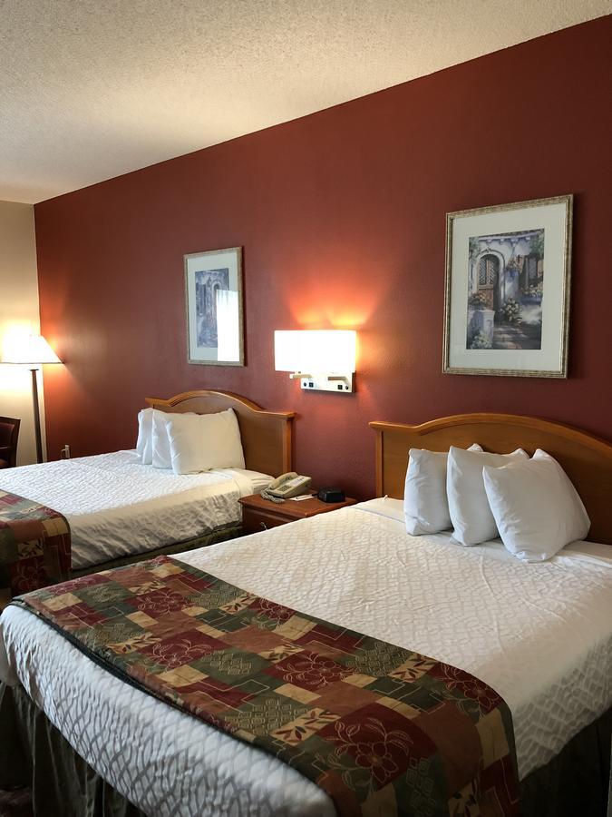 Millennium Inn Ellisville Buitenkant foto