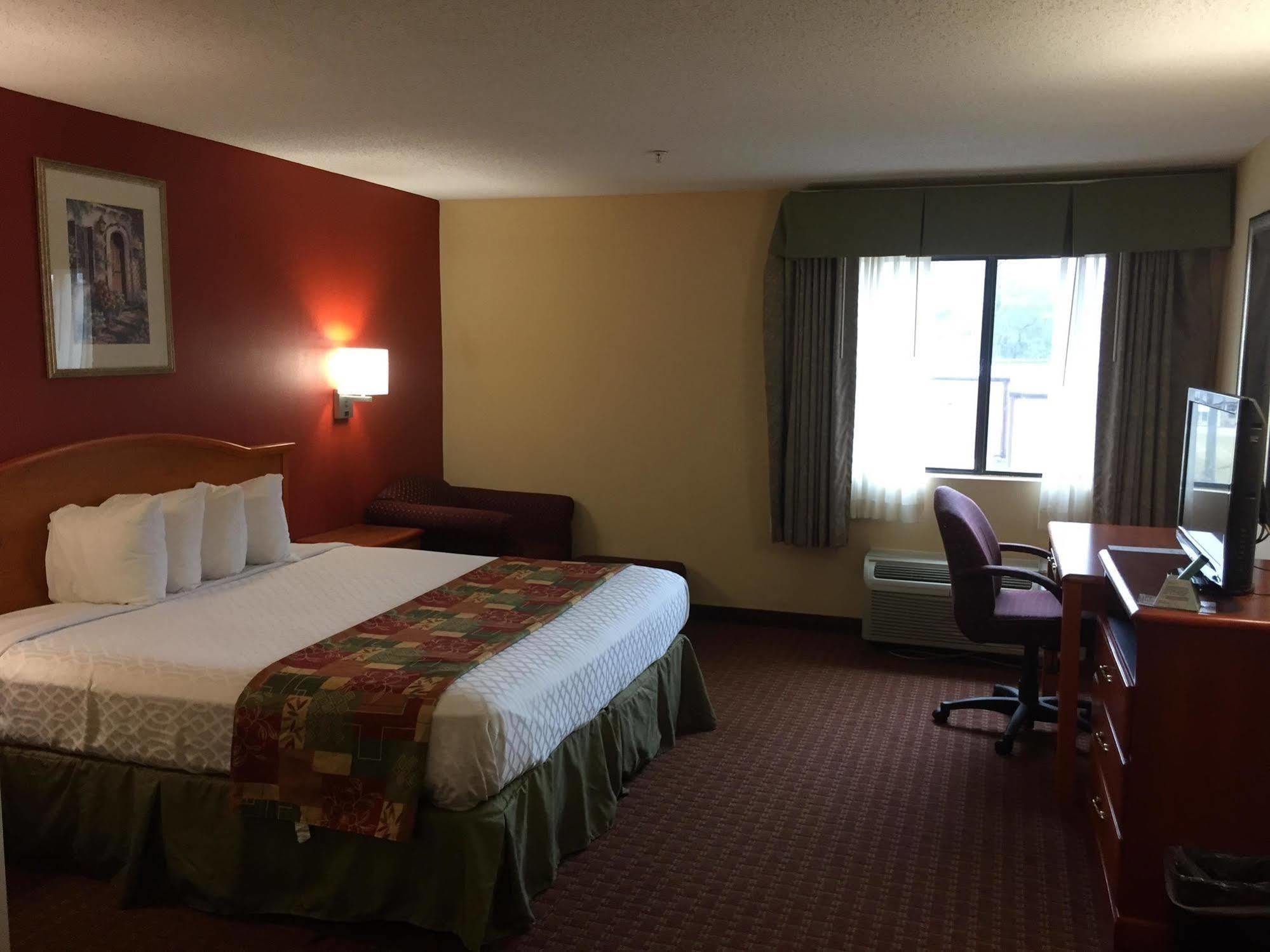 Millennium Inn Ellisville Buitenkant foto